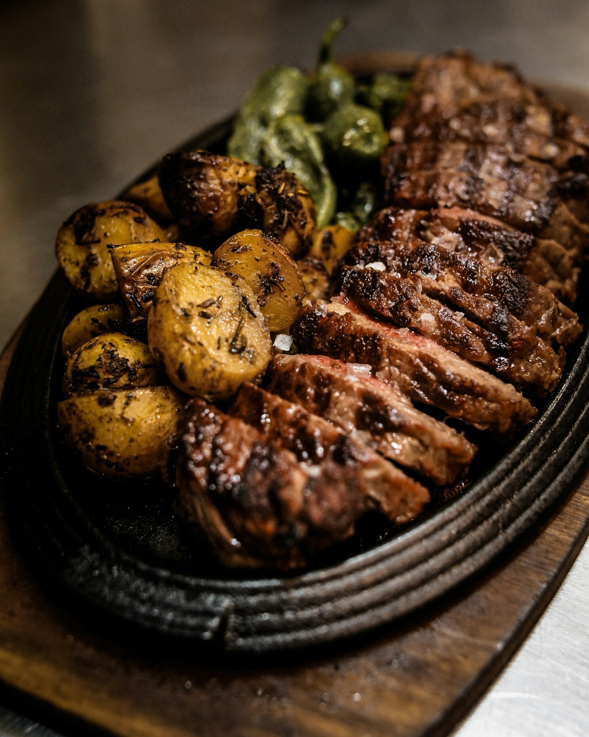 Cerveja Preta Beer Food Pairing: What to Eat with This Portuguese Dark Lager